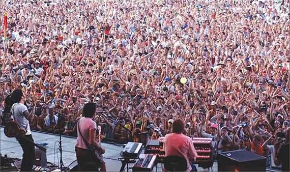 [bonnaroo_image1.jpg]