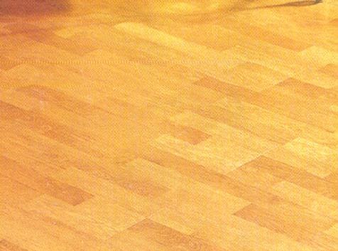 a mano tallados de madera: pisos laminados