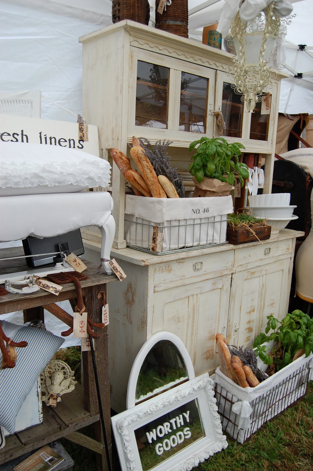 Maison Douce Countdown to Barn House Vintage Country Marketplace