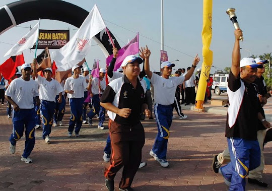 LARIAN BATON RANCAKAN SUKMA