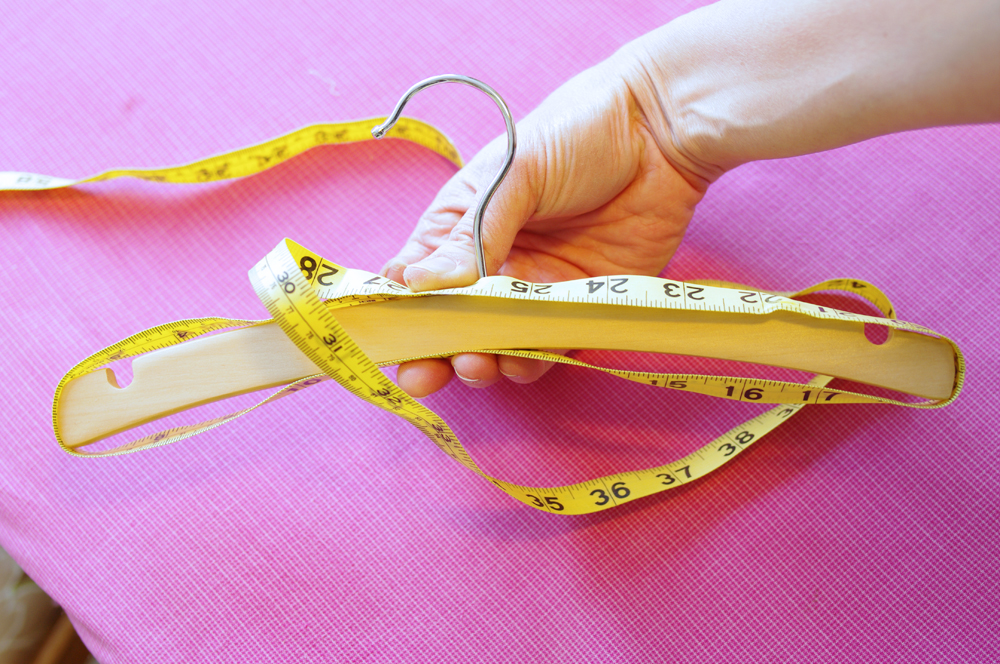 threads and snippets how to make padded hangers