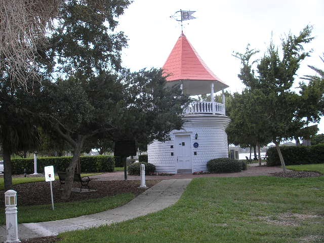 Ormond Beach rental Condos and vacation homes: The Gaslight Parade and