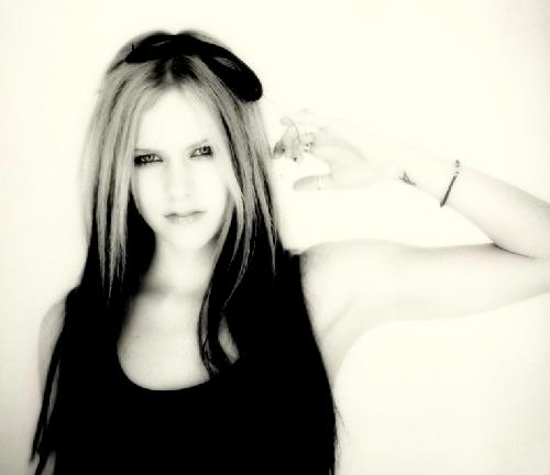 avril lavigne (l)