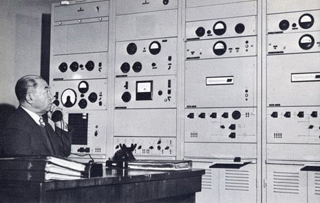 کابل فوتو امواج رادیو کابل از آفریقای جنوبی و اندونزی در دسترس بودند در 50 سال قبل