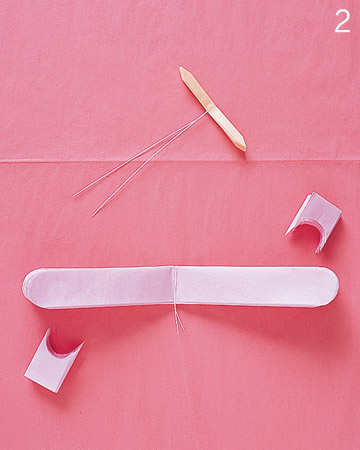 [msw_spring06_pompom_ht_2_xl.jpg]