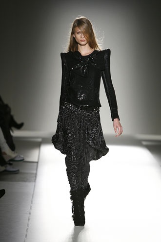 [bal-aw09w002_a.jpg]