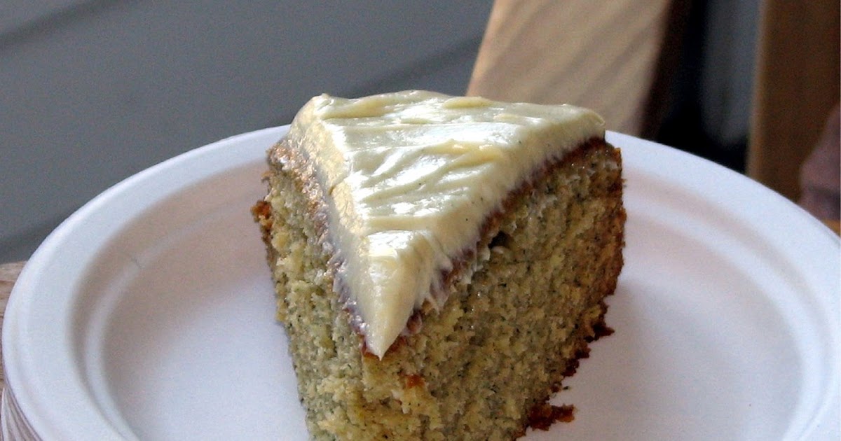 * Banana Refrigerator Cake with Dreamy Creamy White Chocolate Frosting