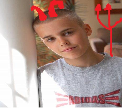 foekikklemynizzle blog: justin bieber evil little mind