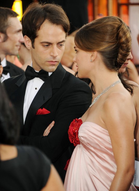 Natalie Portman engagement Natalie Portman Fiance Black Swan. Natalie Portman engagement