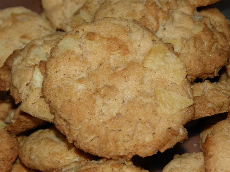 The Cookbook Junkie A good use for crushed potato chipsCrispy Chip