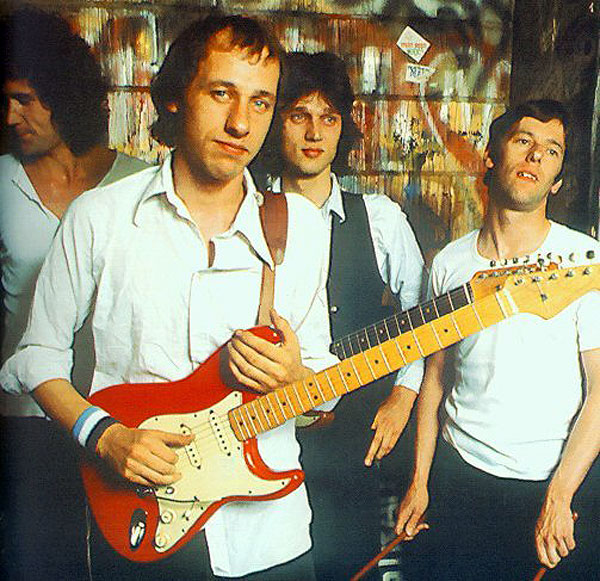[dire_straits.jpg]