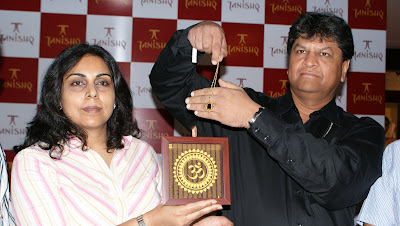 tanishq pendant price