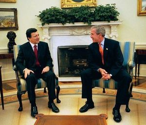 [300px-Bush_with_Barroso.jpg]