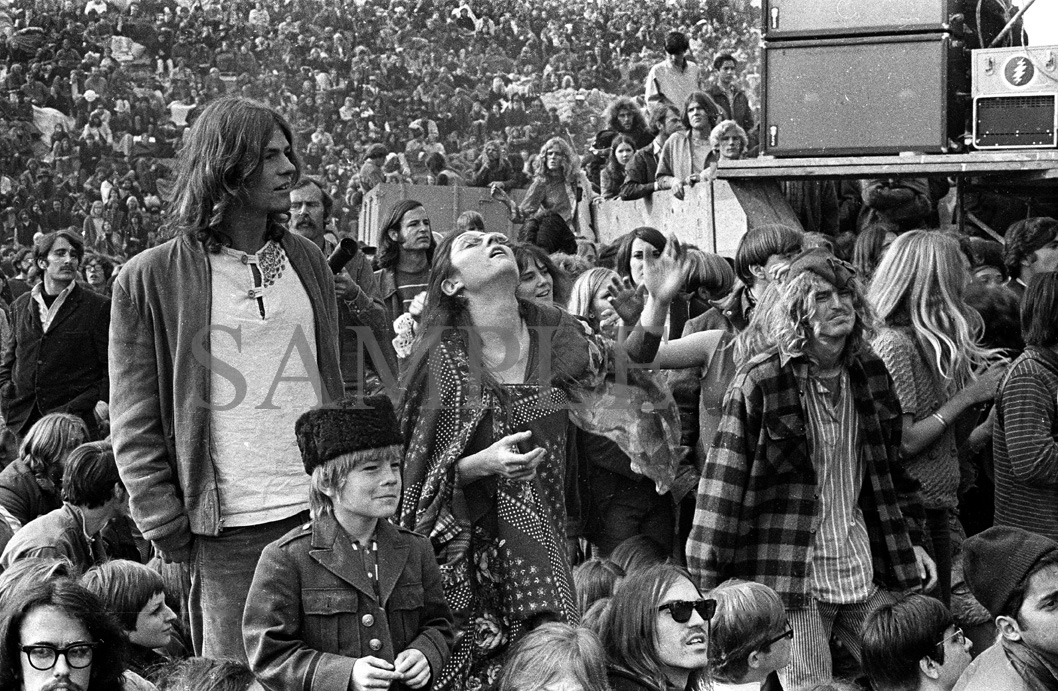 Standin' At The Crossroads December 6, 1969 San Francisco (Altamont Speedway)