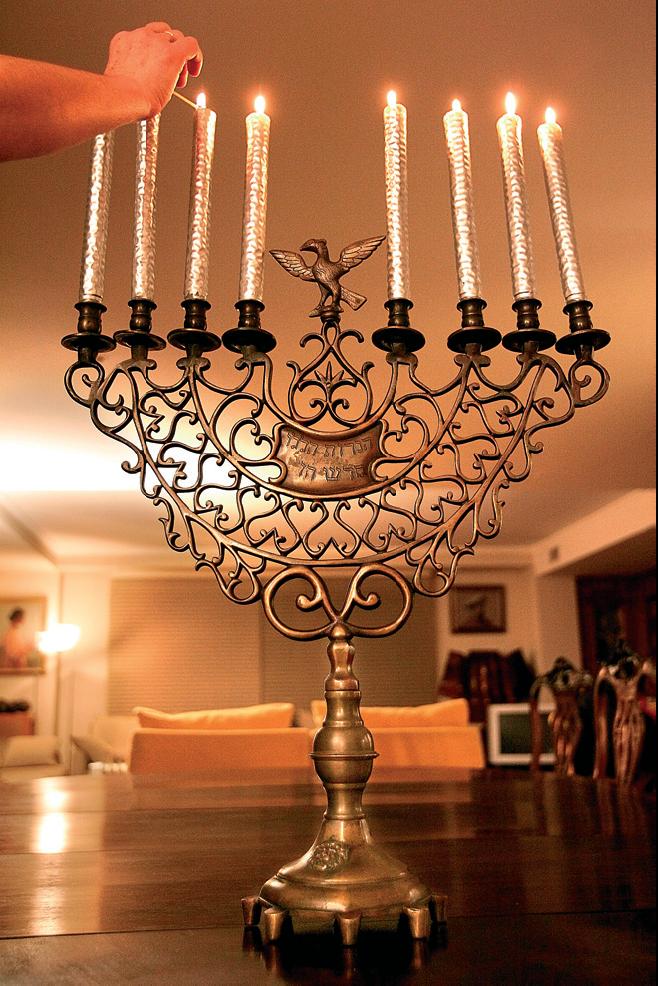 [Advento+12-hanukah.jpg]