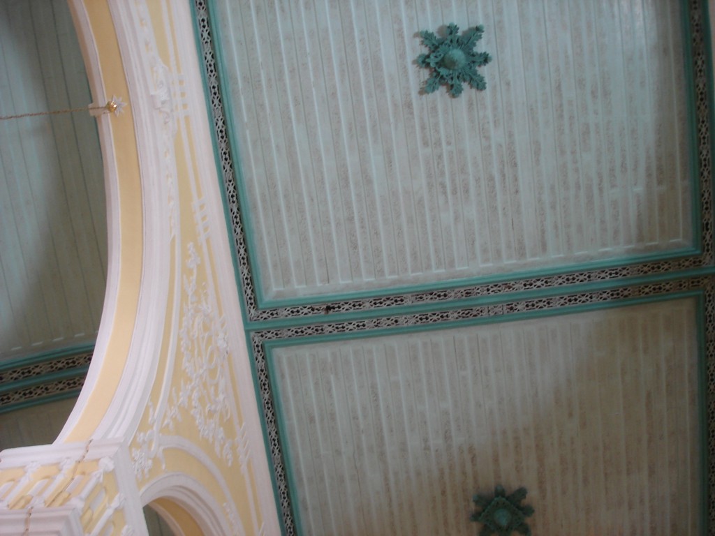 [tecto+igreja+ventilado.jpg]