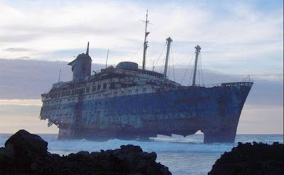 amazing ships accident pictures