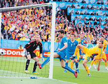 Italy seri dengan Romania