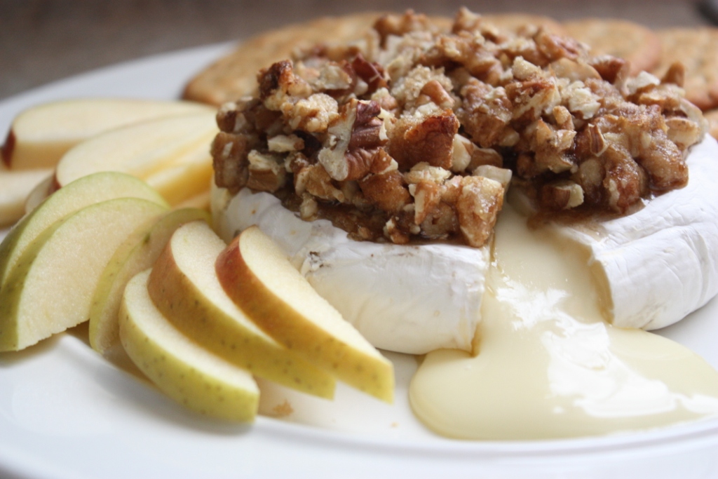 Honey Pecan Baked Brie Fake Food Free
