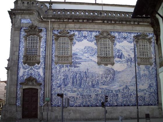 [4583382-Azulejos_tiles-Porto.jpg]