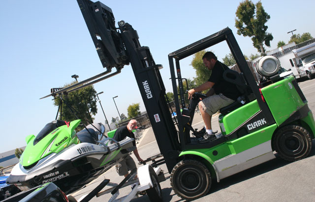 [fork-lift.jpg]