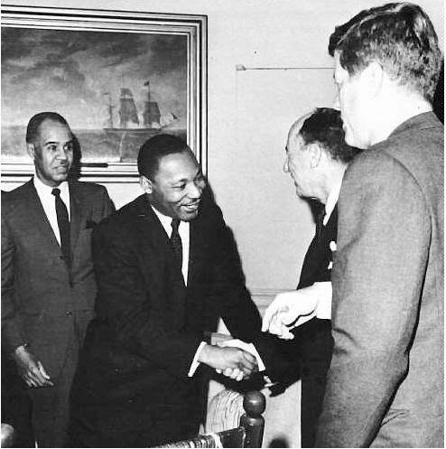 [Luther+King+e+John+Kennedy.jpg]