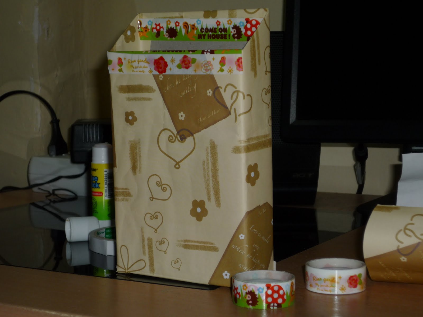 Kotak surat dari bahan bekas Nadia K. Putri