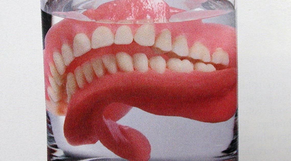 caries dentist Problems with complete dentures