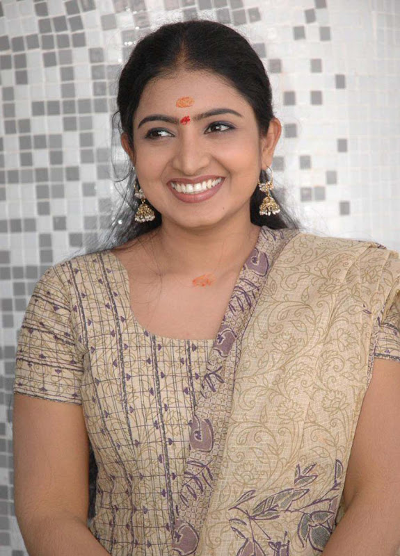 Southindian actress Sujitha hot photogallery Photoshoot images