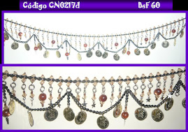 Cinturón marrón con monedas doradas