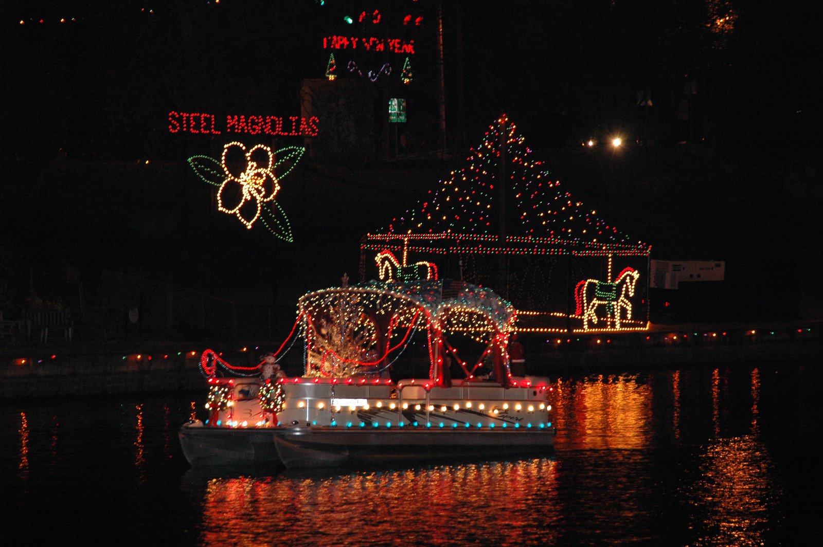 all the lovely lights a holiday dream on cane river christmas in the park natchitoches