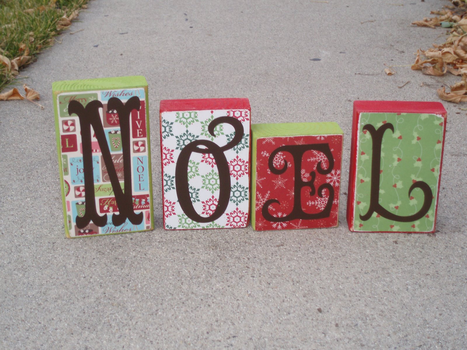 The Stoddards: Christmas Wood Crafts