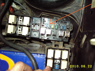 posisi sekring ECU pada aerio baleno next g | Zona Auto suzuki aerio fuel filter location 