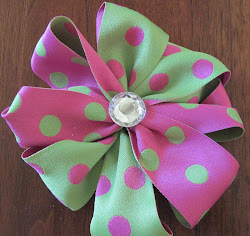 Pink & Green Round Bow $3.00