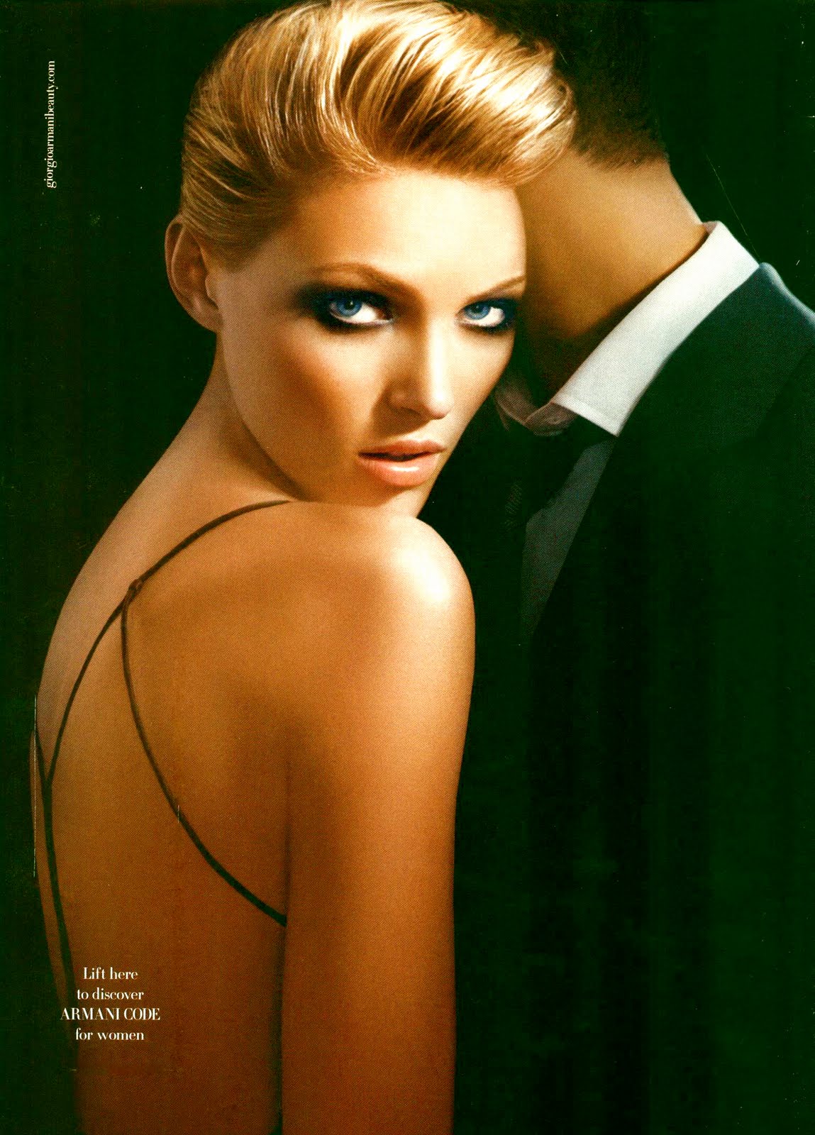 http://2.bp.blogspot.com/_Shzz_T0VihI/TNGNc1XLk6I/AAAAAAAABRk/Tkf_yaLjqPo/s1600/Armani+Code_Anja+Rubik_AW2010+11Nov_01.jpg
