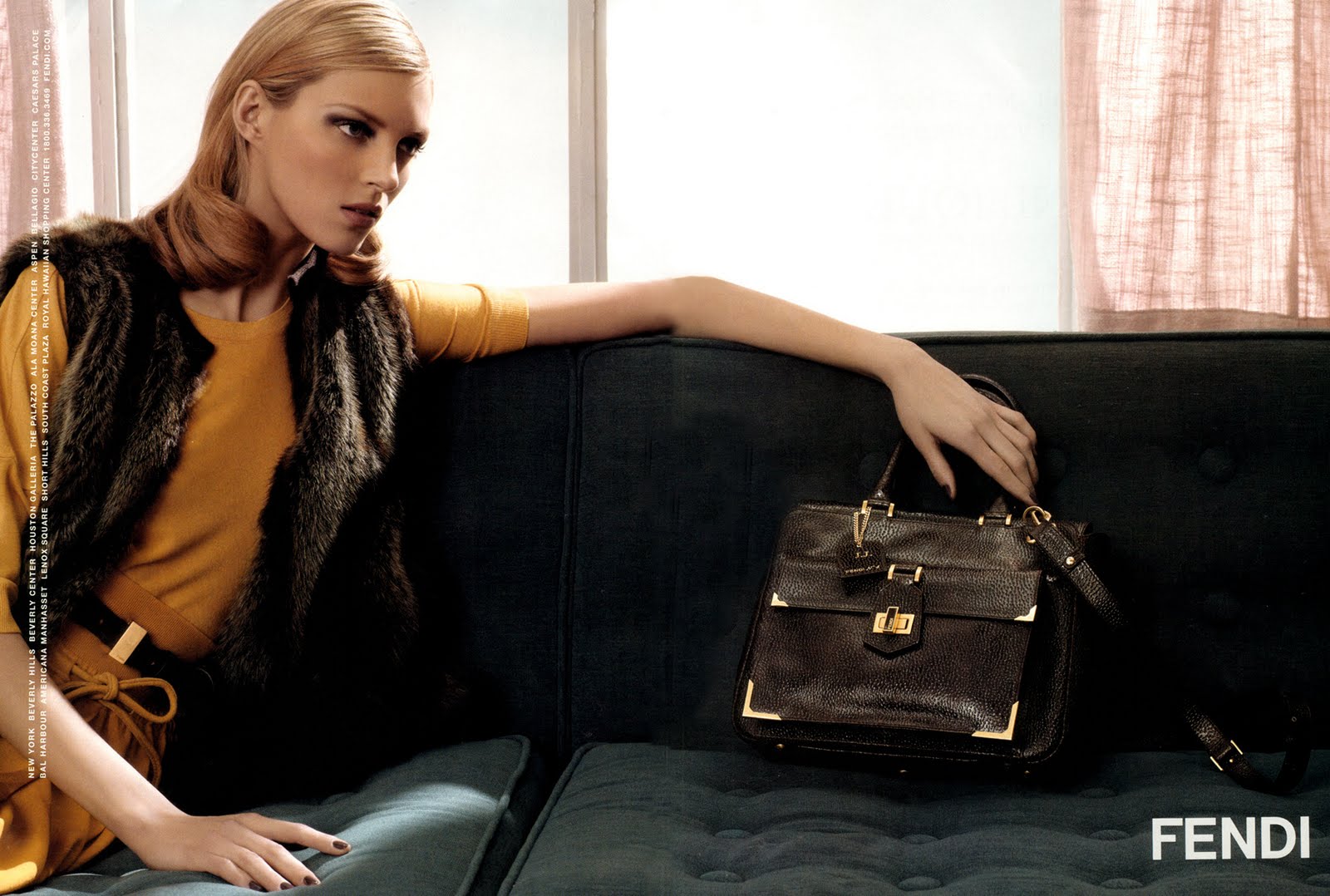 http://2.bp.blogspot.com/_Shzz_T0VihI/TNwL6bAexrI/AAAAAAAABU8/4FsuGQr3d1k/s1600/Fendi_Anja%2BRubik_AW2010%2B11Nov_05.jpg