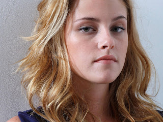 Hot Kristen Stewart portait closeup