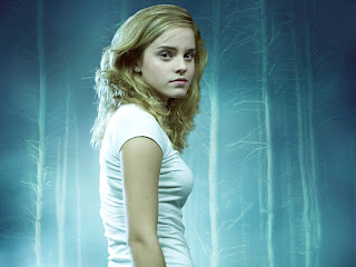 Free non-watermarked wallpapers of Emma Watson at Fullwalls.blogspot.com
