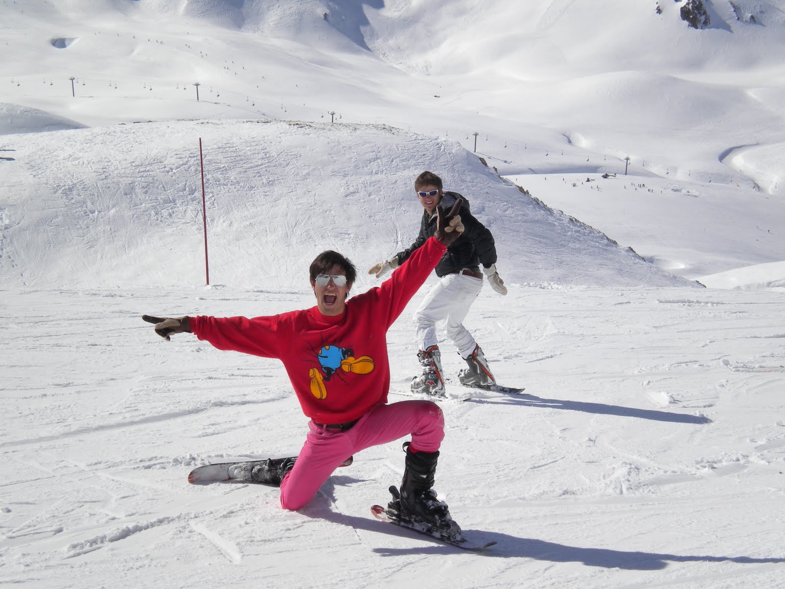 JW Seasonnaires Val d'Isère Fancy Dress St Paddy's Day Snowblading
