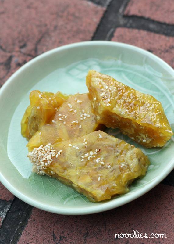 Vietnamese Desserts Banh Chuoi Banana Cake noodlies A Sydney food blog by Thang Ngo