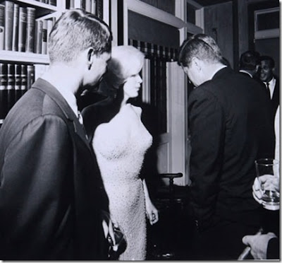 Marilyn+and+Kennedys.jpg