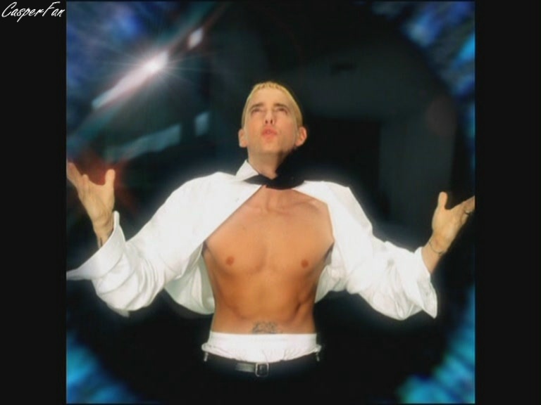 [Eminem1b.JPG]