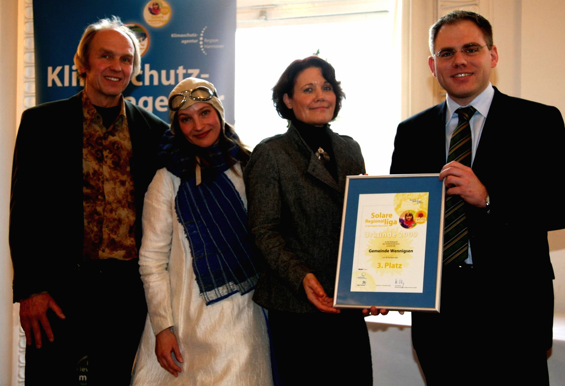 Https Www Stroetmann Verlag De Uploads 7dedugaj Maga2018 06komplett Compressed1 Pdf