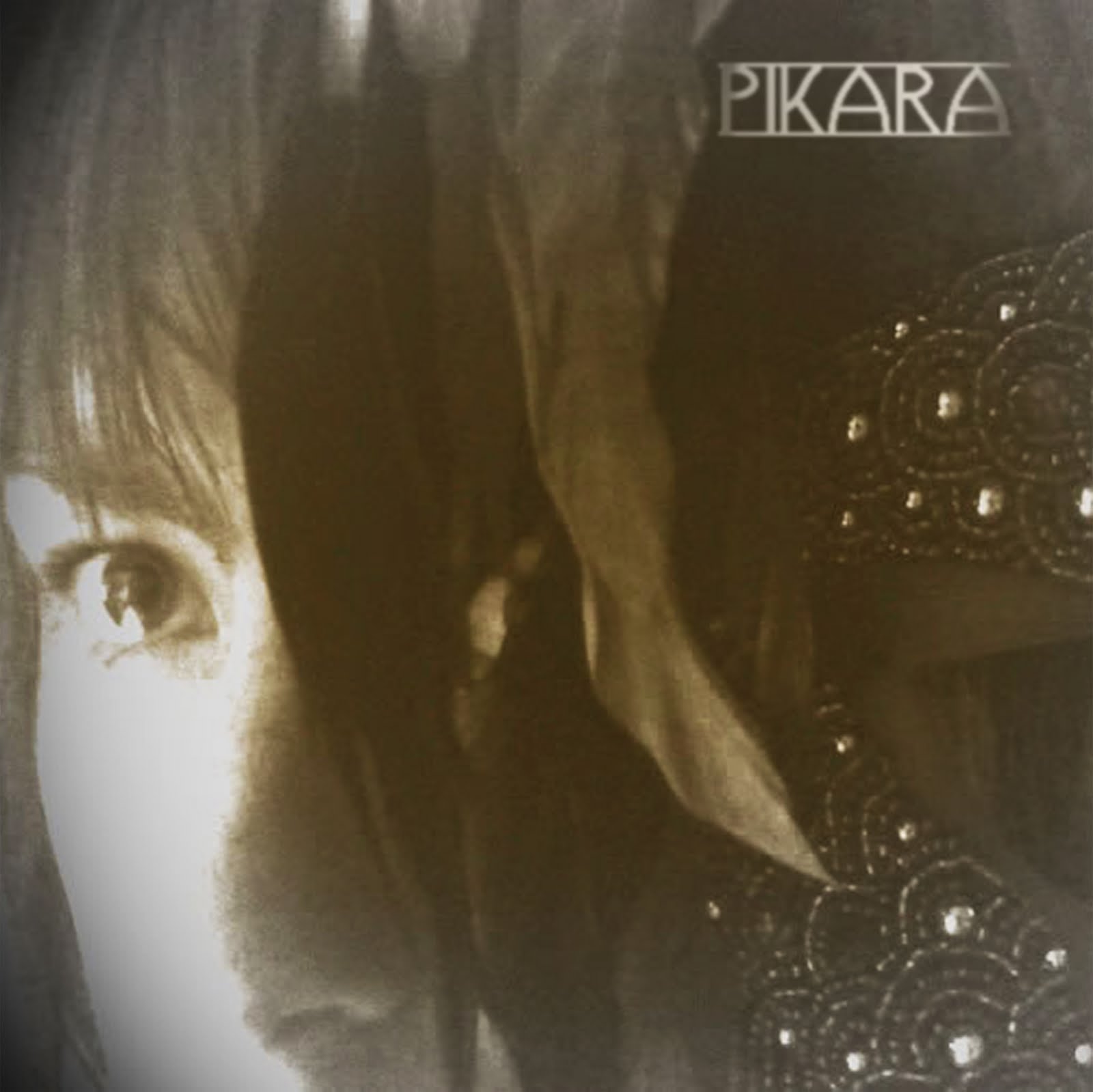 [pikara-cd-front-online.jpg]