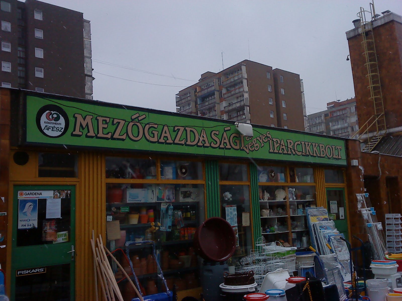 egyszer bolt Mezőgazdasági és vegyes iparcikk bolt