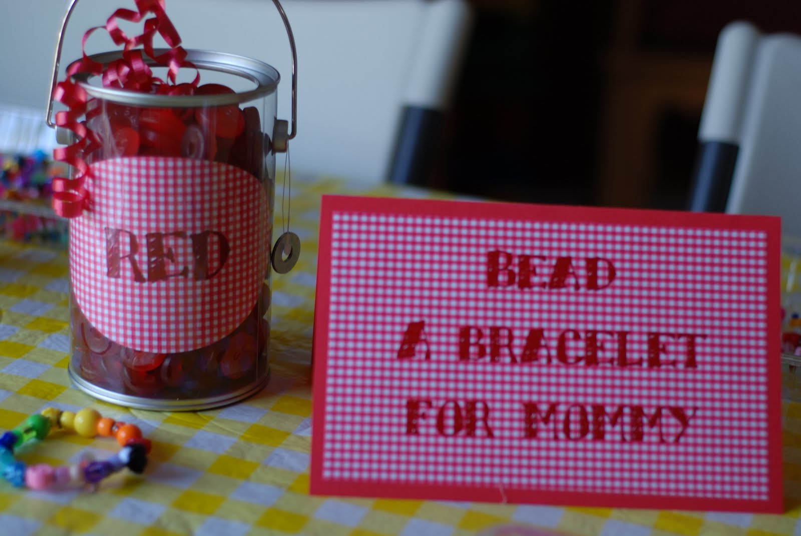 [redtableDSC_0503.JPG]