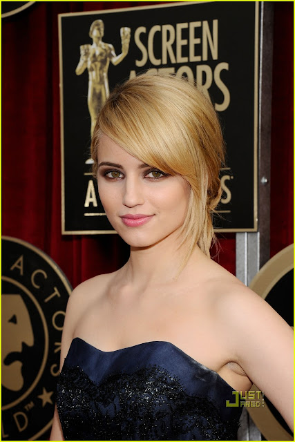 dianna agron red hair. Dianna Agron Red Carpet Look