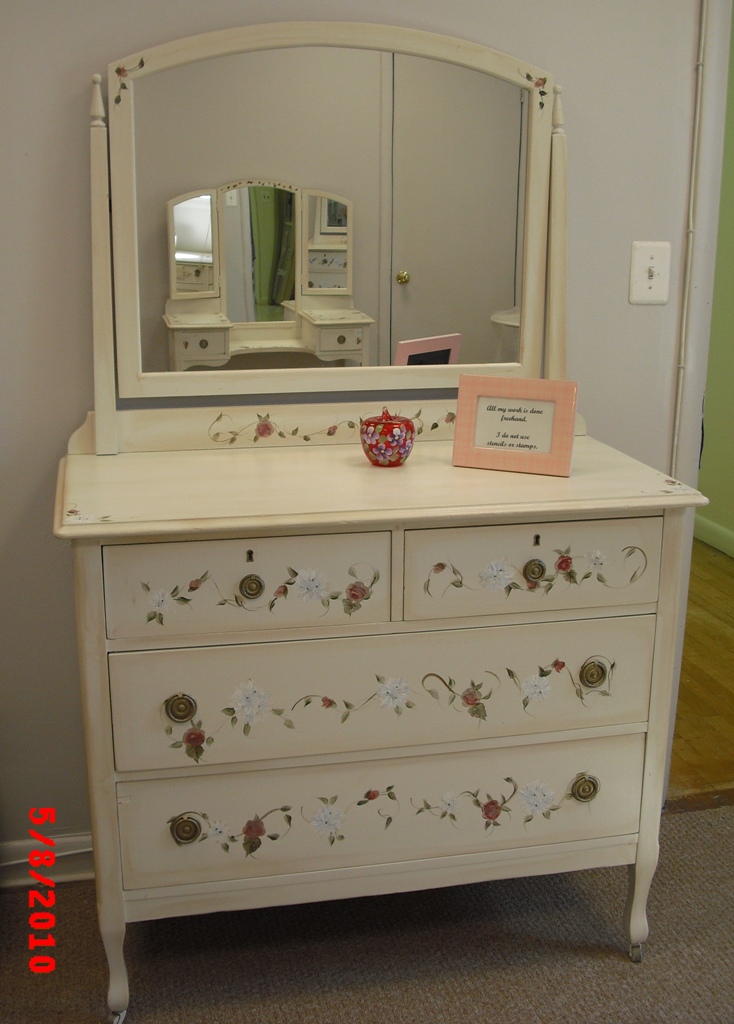 Handpainted Furniture Blog, Shabby Chic Vintage Painted Furniture Hand