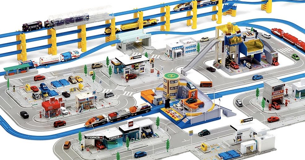Scale Model News TOMICA HYPERCITY A PLAYSET FOR JUNIOR'S FIRST SMALL