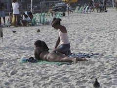 Dos mujeres en la playa